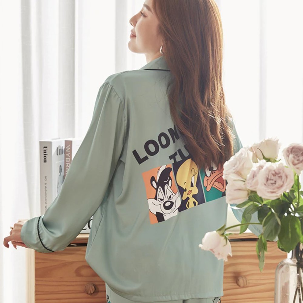 Looney Tunes Pajama Set - Ice Silk - Long Pants and Long Sleeves - Tweety Bird